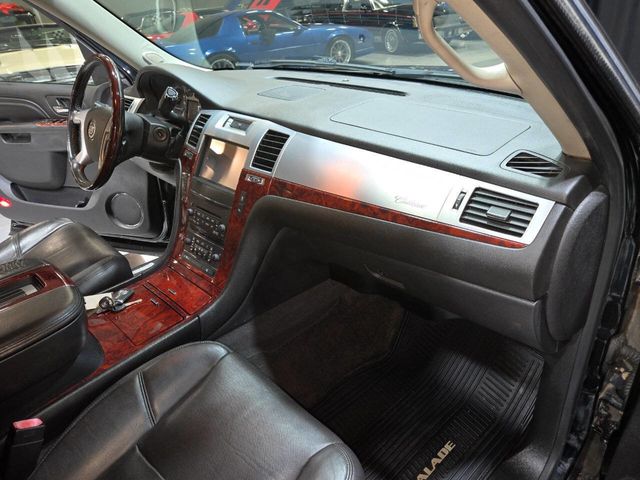 2013 Cadillac Escalade AWD 4dr Premium - 22974818 - 64