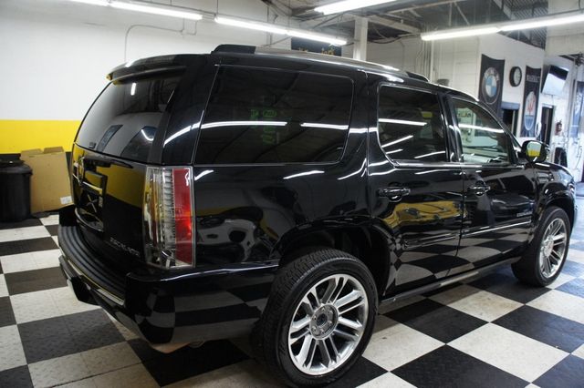 2013 Cadillac Escalade Premium AWD, 22" Rims, Great Shape!  - 23017173 - 16