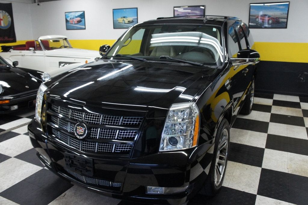 2013 Cadillac Escalade Premium AWD, 22" Rims, Great Shape!  - 23017173 - 22