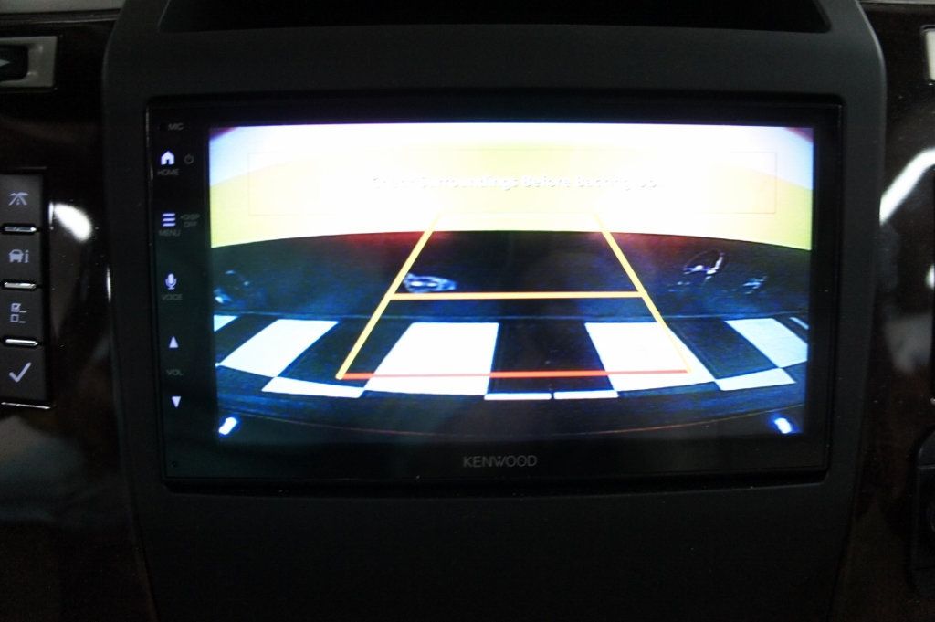 2013 Cadillac Escalade Premium AWD, 22" Rims, Great Shape!  - 23017173 - 32