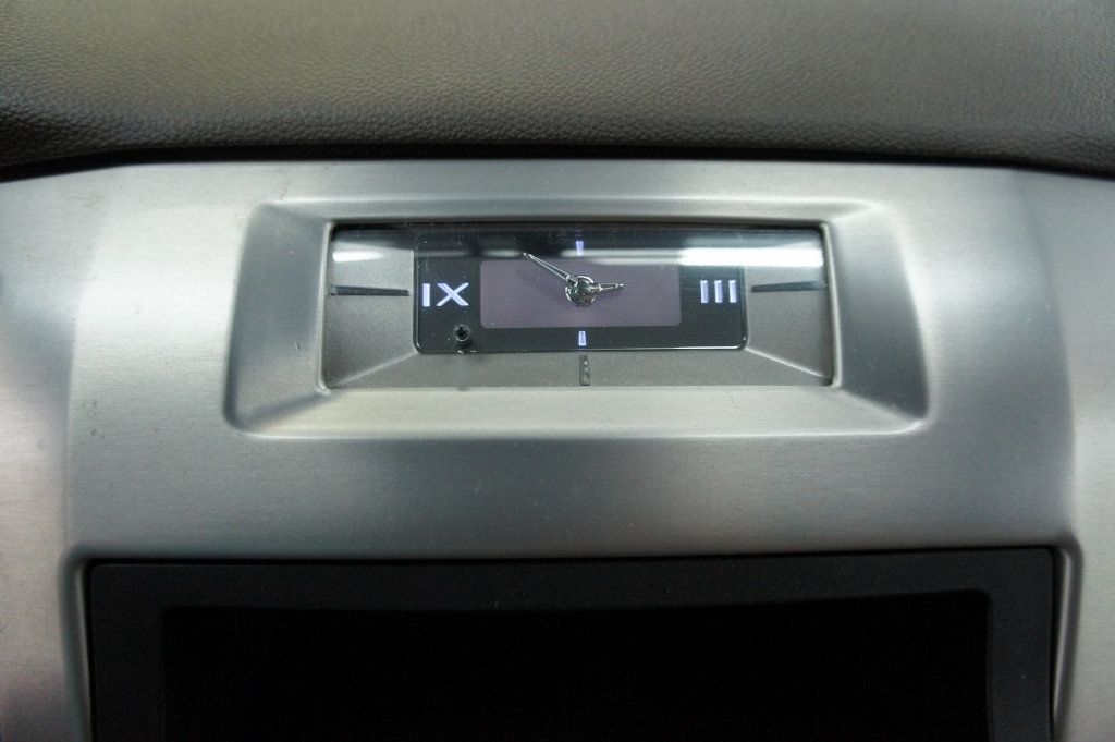 2013 Cadillac Escalade Premium AWD, 22" Rims, Great Shape!  - 23017173 - 33