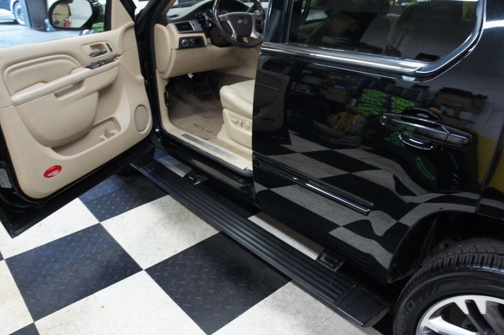 2013 Cadillac Escalade Premium AWD, 22" Rims, Great Shape!  - 23017173 - 38