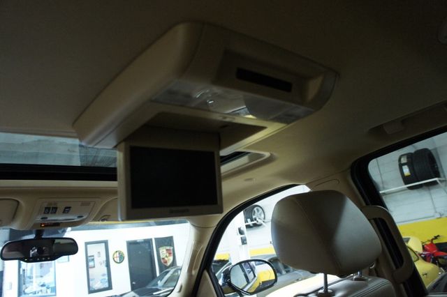 2013 Cadillac Escalade Premium AWD, 22" Rims, Great Shape!  - 23017173 - 41