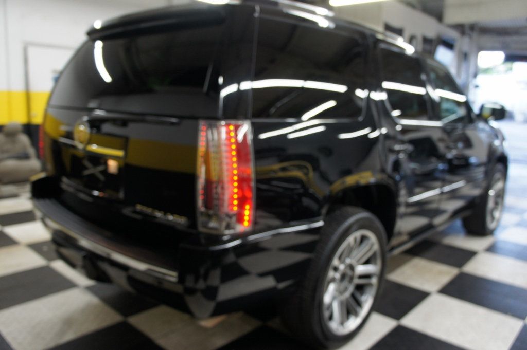 2013 Cadillac Escalade Premium AWD, 22" Rims, Great Shape!  - 23017173 - 43