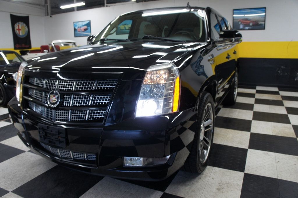 2013 Cadillac Escalade Premium AWD, 22" Rims, Great Shape!  - 23017173 - 48