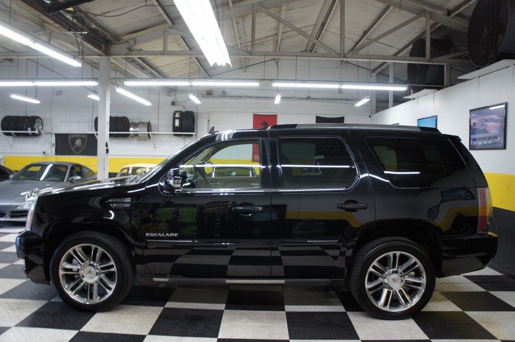2013 Cadillac Escalade Premium AWD, 22" Rims, Great Shape!  - 23017173 - 4