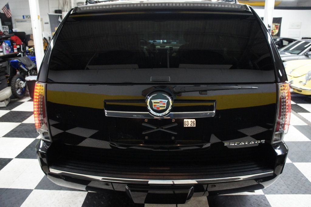 2013 Cadillac Escalade Premium AWD, 22" Rims, Great Shape!  - 23017173 - 50