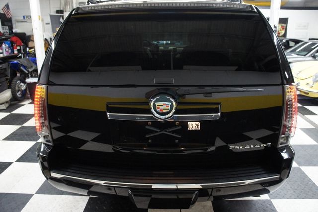 2013 Cadillac Escalade Premium AWD, 22" Rims, Great Shape!  - 23017173 - 50