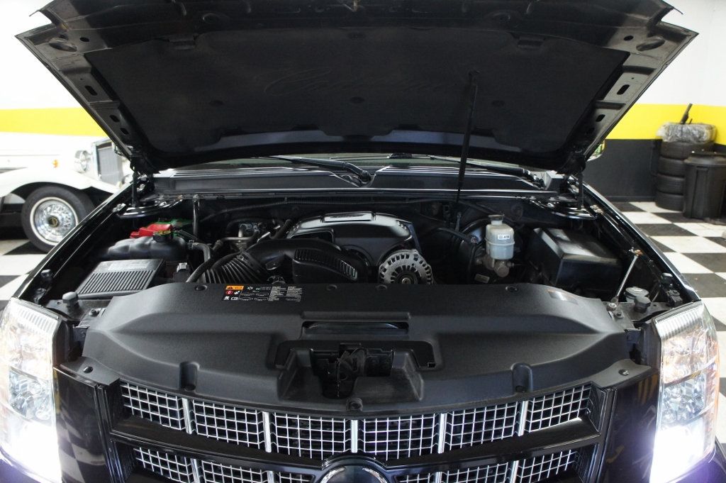 2013 Cadillac Escalade Premium AWD, 22" Rims, Great Shape!  - 23017173 - 52