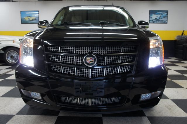 2013 Cadillac Escalade Premium AWD, 22" Rims, Great Shape!  - 23017173 - 7