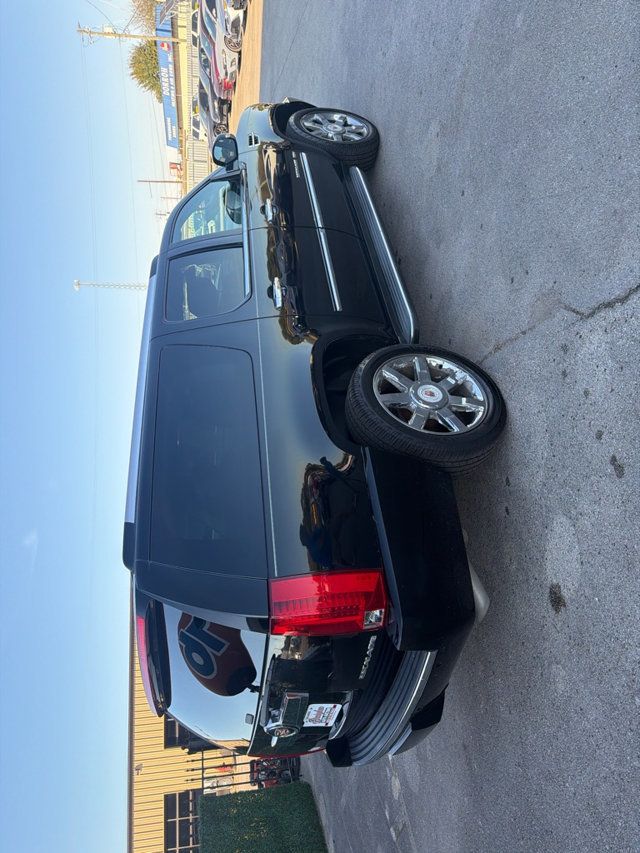2013 Cadillac Escalade ESV AWD 4dr Luxury - 23101892 - 3