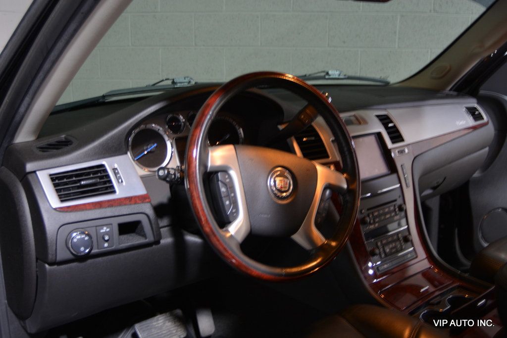 2013 Cadillac Escalade ESV AWD 4dr Premium - 22823631 - 10
