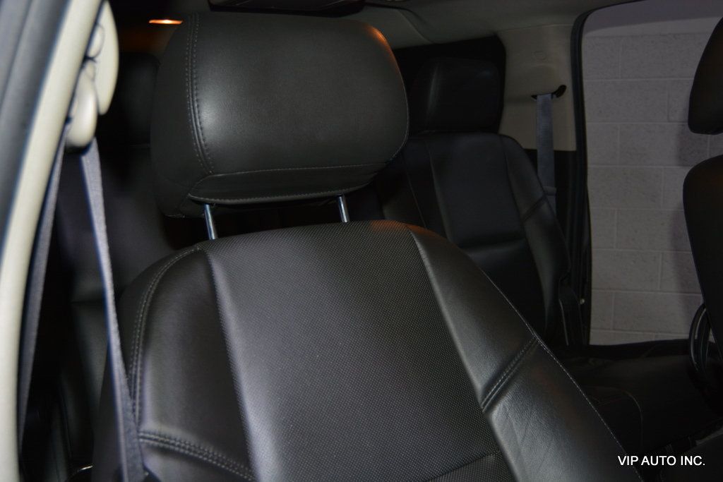 2013 Cadillac Escalade ESV AWD 4dr Premium - 22823631 - 13