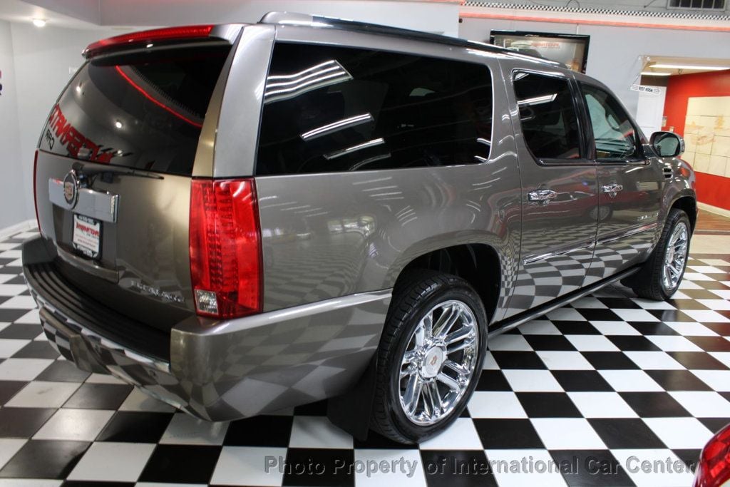 2013 Cadillac Escalade ESV Loaded - Just serviced!  - 22615219 - 3