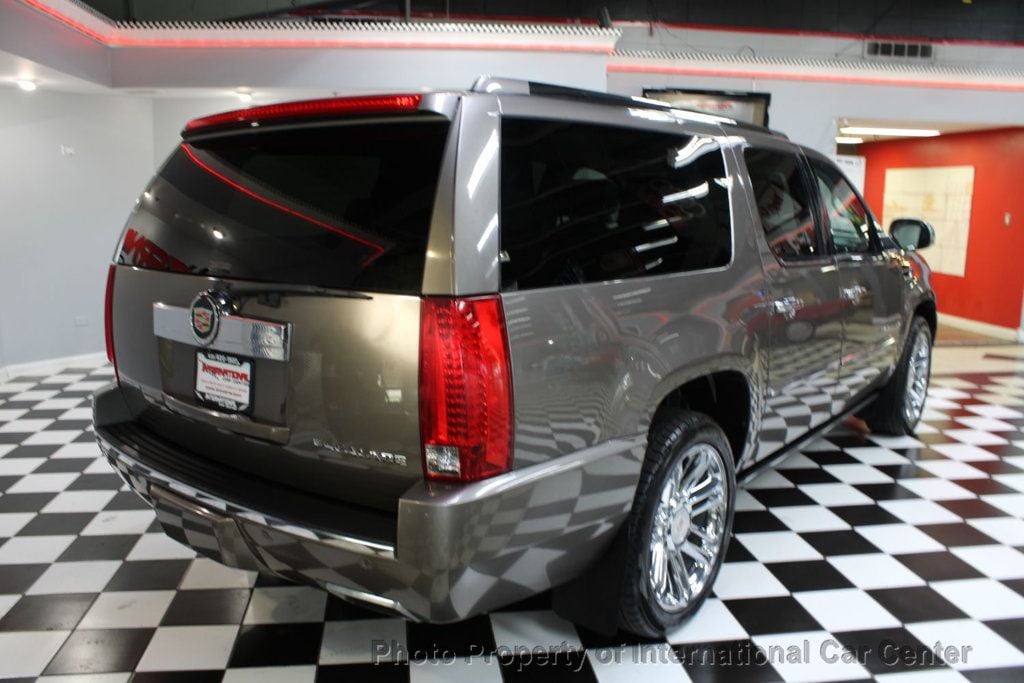 2013 Cadillac Escalade ESV Loaded - Just serviced!  - 22615219 - 4