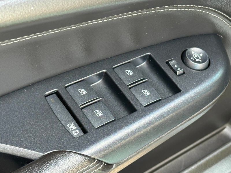 2013 Cadillac SRX AWD 4dr Luxury Collection - 22912343 - 16