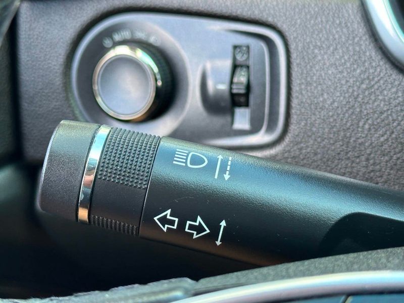 2013 Cadillac SRX AWD 4dr Luxury Collection - 22912343 - 37