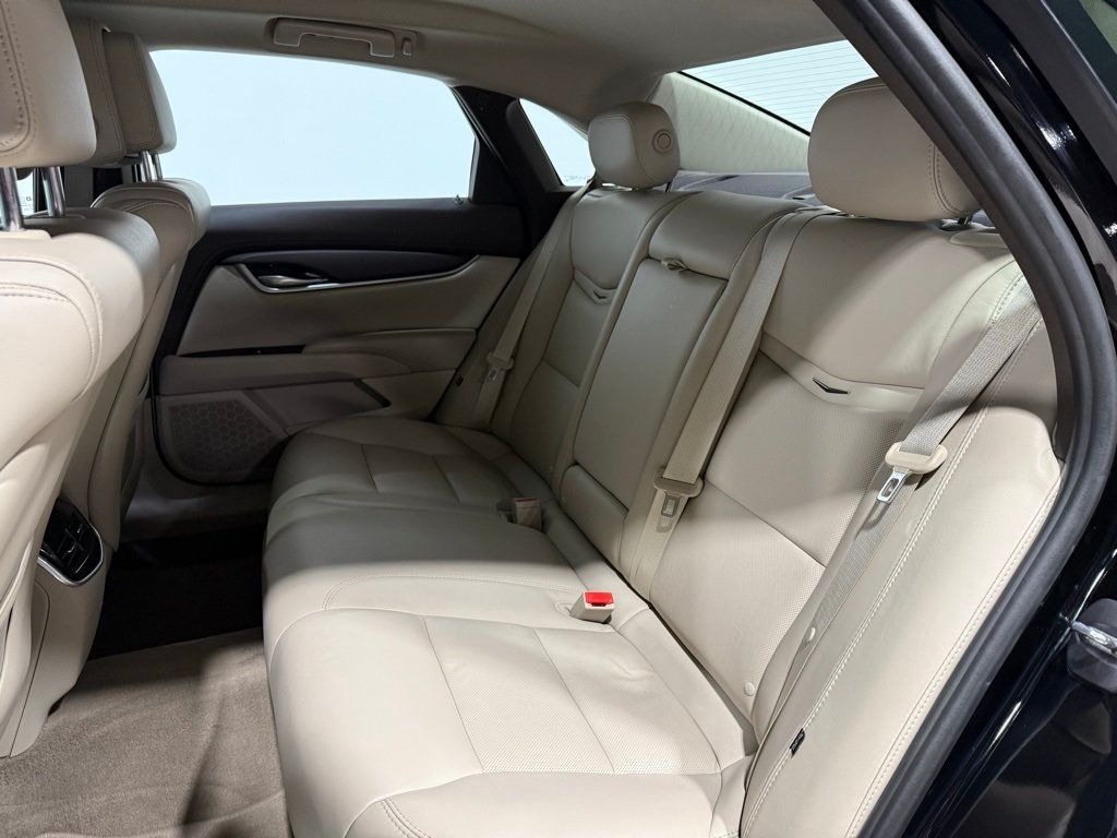 2013 Cadillac XTS 4dr Sedan FWD - 22968248 - 30