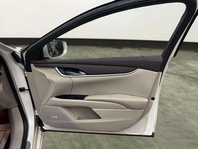 2013 Cadillac XTS 4dr Sedan FWD - 23035088 - 18