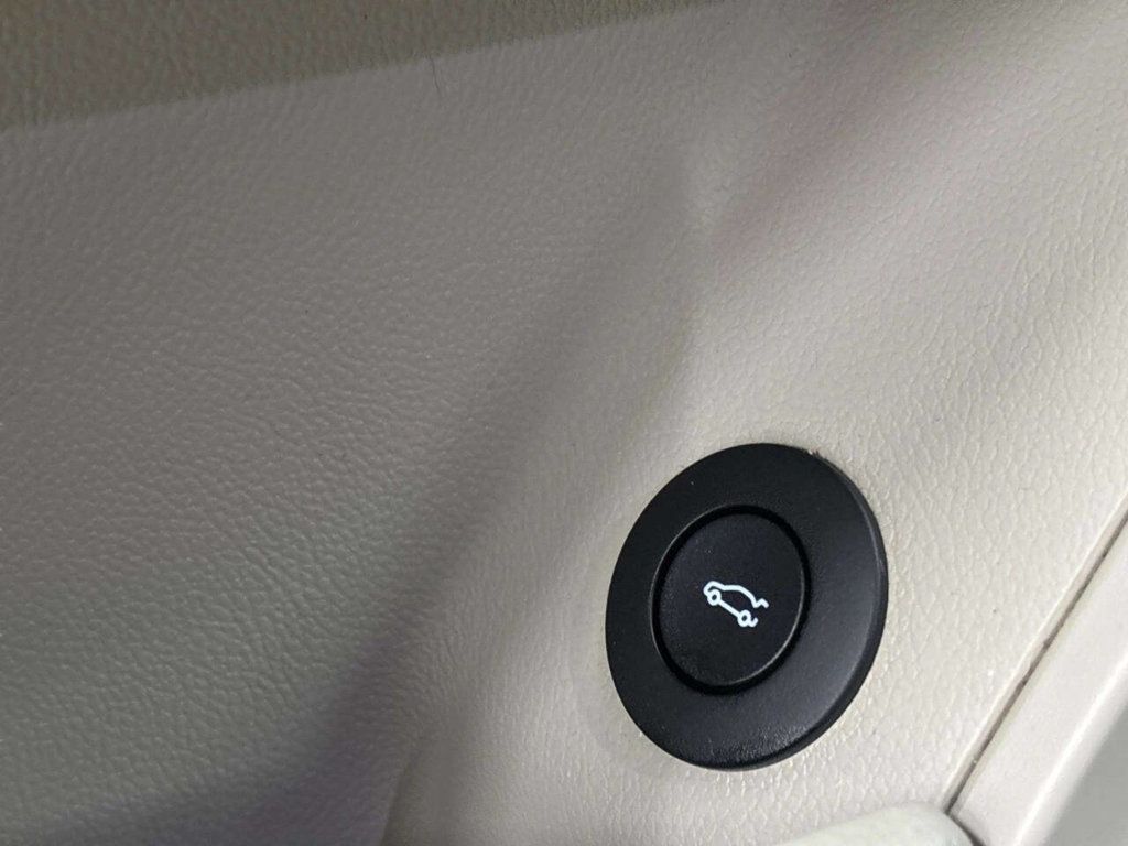 2013 Cadillac XTS 4dr Sedan FWD - 23035088 - 26