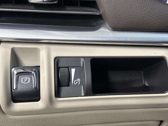 2013 Cadillac XTS 4dr Sedan FWD - 23035088 - 27