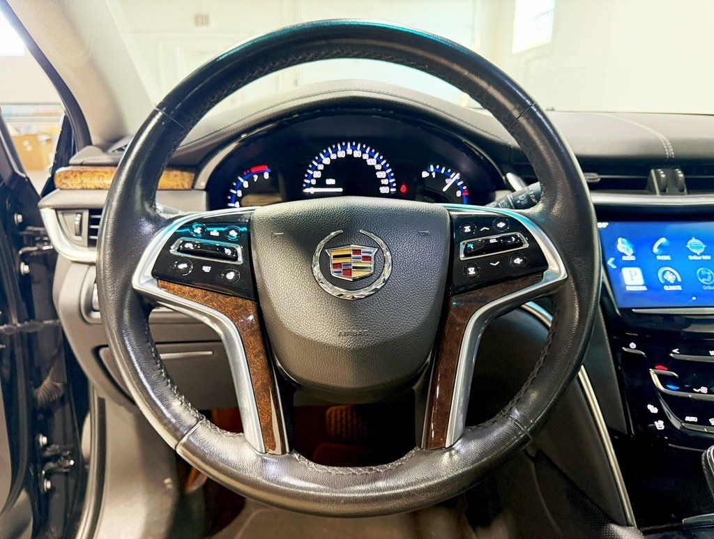 2013 Cadillac XTS Luxury photo 9