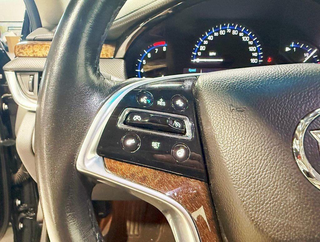 2013 Cadillac XTS Luxury photo 11
