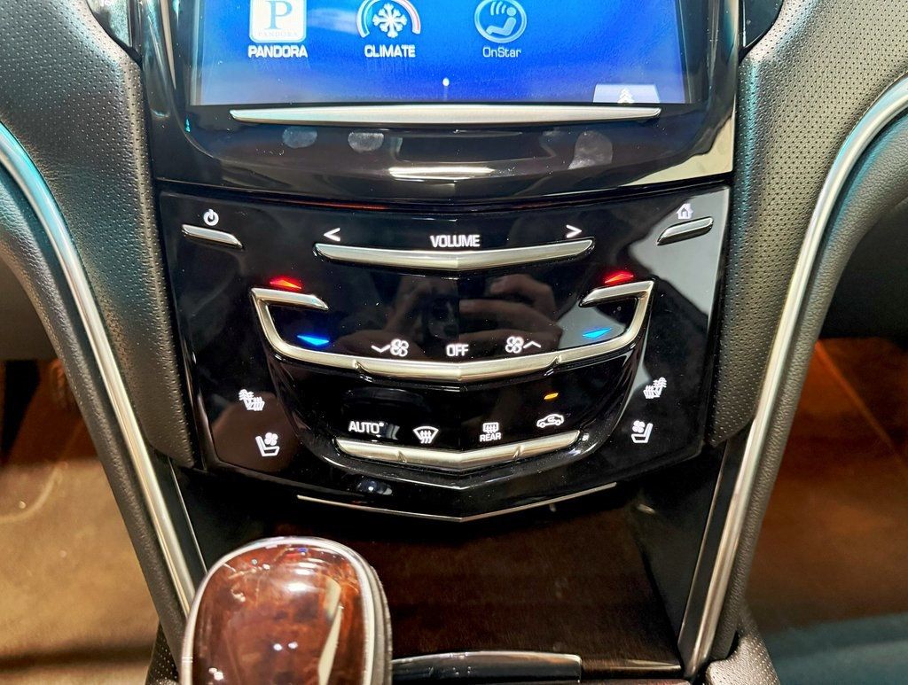 2013 Cadillac XTS Luxury photo 16