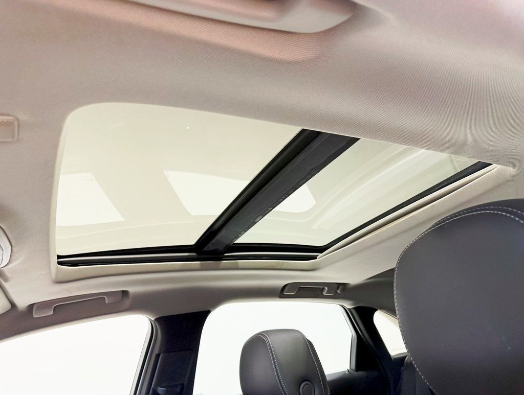 2013 Cadillac XTS Luxury photo 23