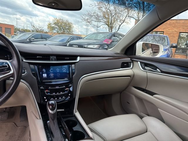 2013 Cadillac XTS 4dr Sedan Luxury AWD - 22938921 - 10