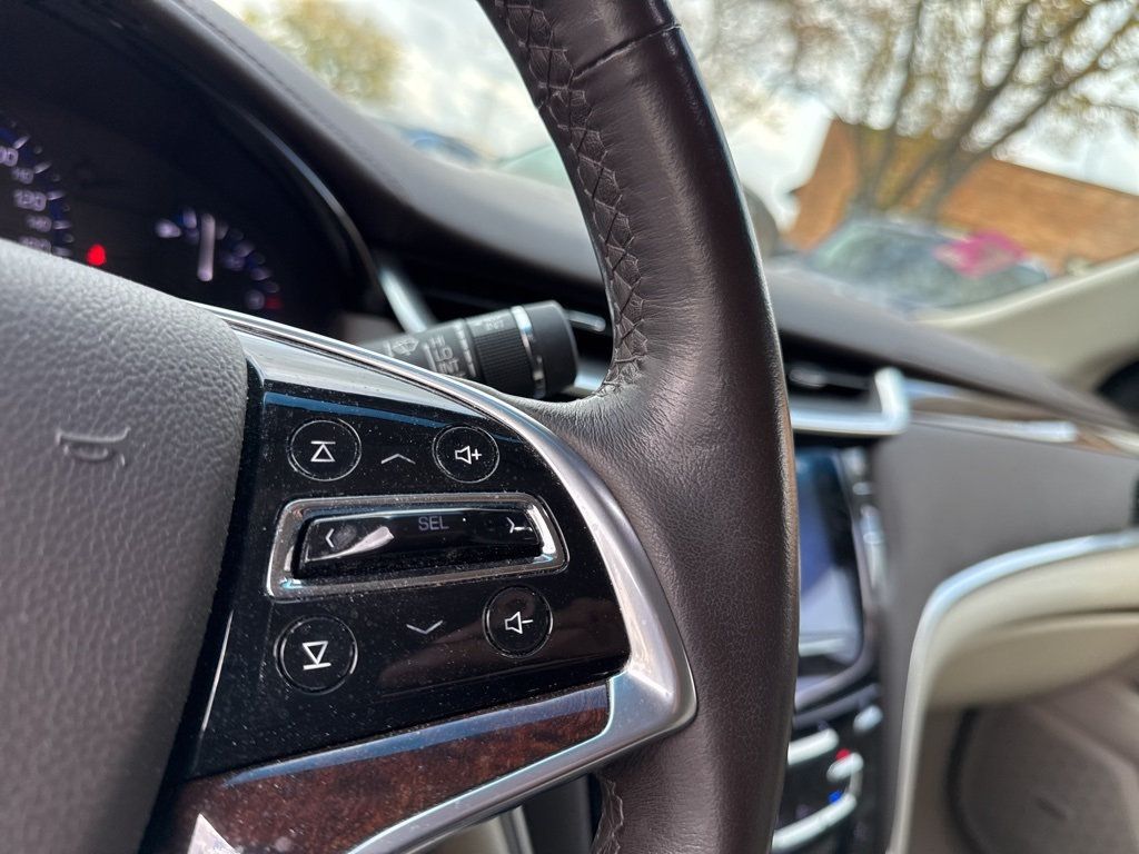 2013 Cadillac XTS 4dr Sedan Luxury AWD - 22938921 - 13