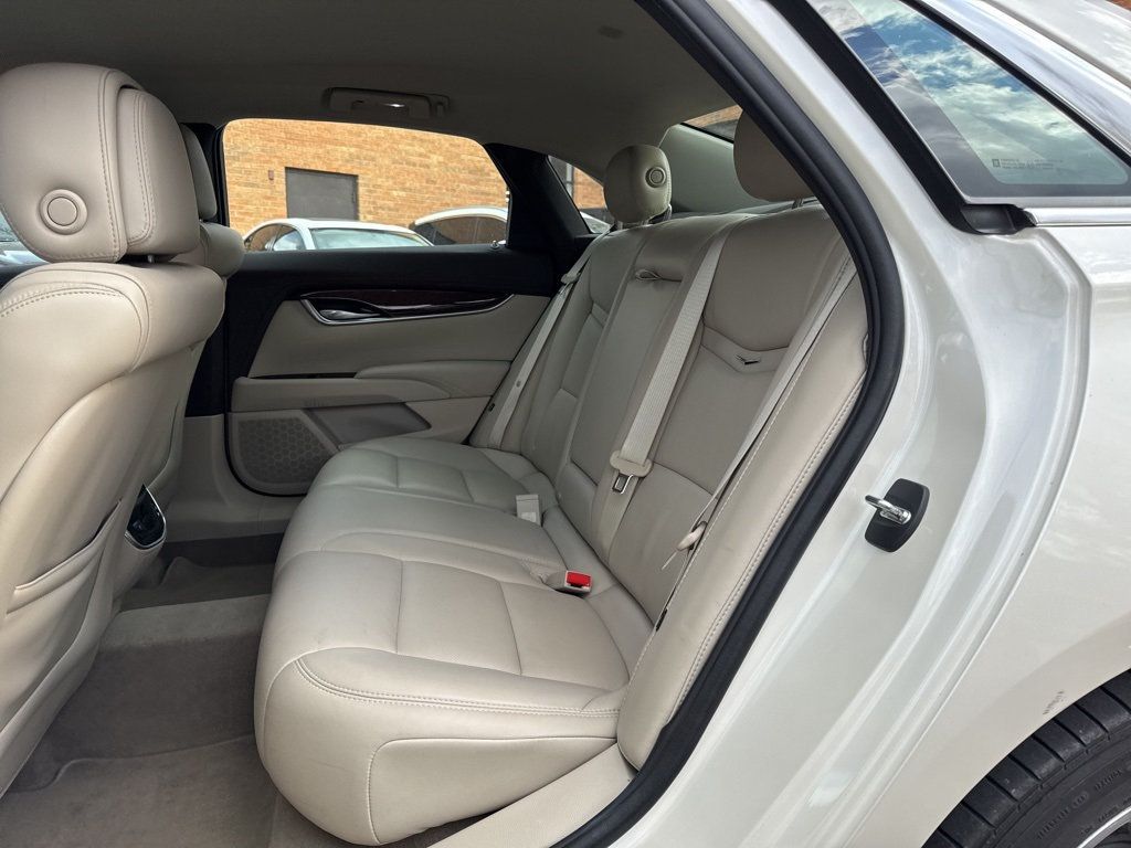 2013 Cadillac XTS 4dr Sedan Luxury AWD - 22938921 - 8