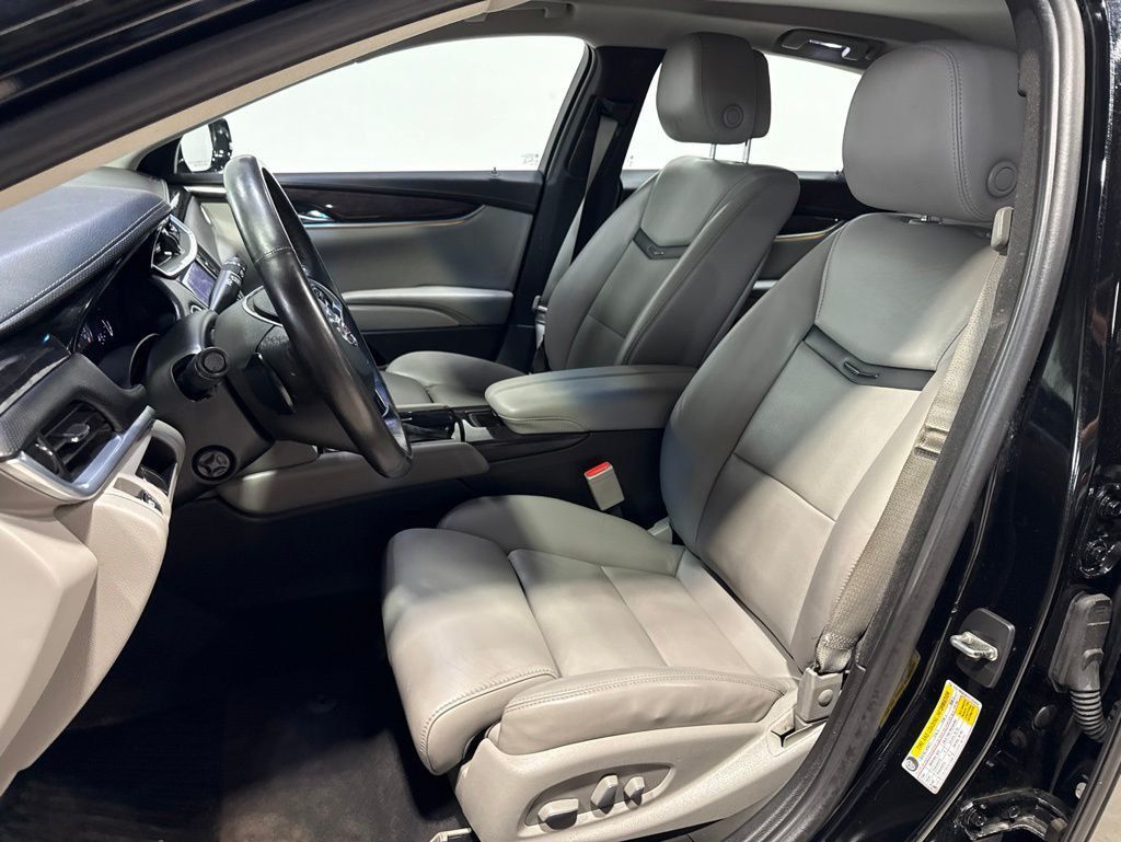 2013 Cadillac XTS 4dr Sedan Luxury AWD - 23021291 - 18