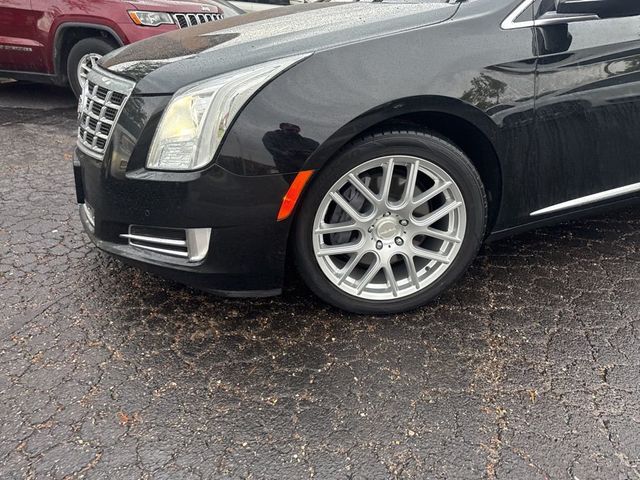 2013 Cadillac XTS 4dr Sedan Luxury AWD - 23021291 - 1