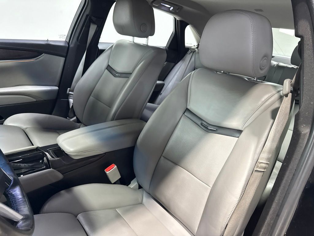2013 Cadillac XTS 4dr Sedan Luxury AWD - 23021291 - 21