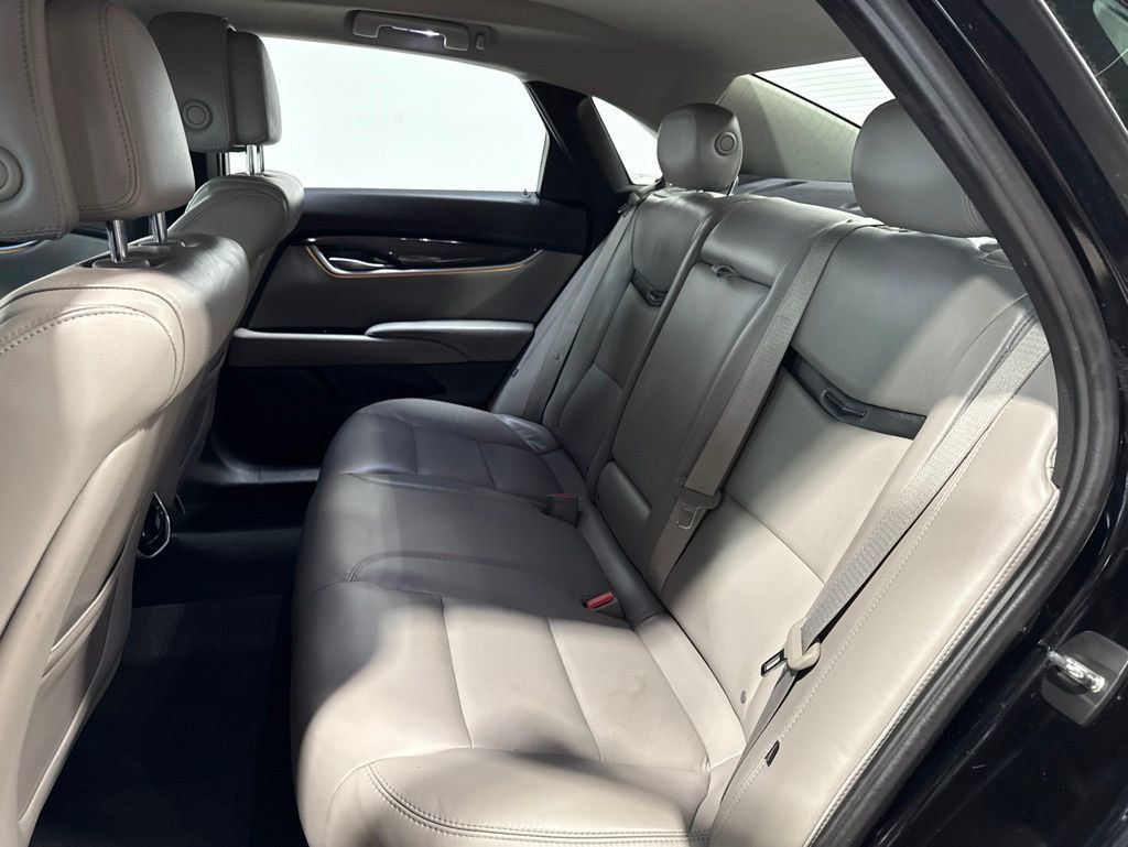 2013 Cadillac XTS 4dr Sedan Luxury AWD - 23021291 - 25