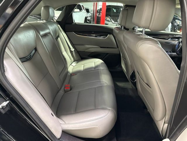 2013 Cadillac XTS 4dr Sedan Luxury AWD - 23021291 - 31