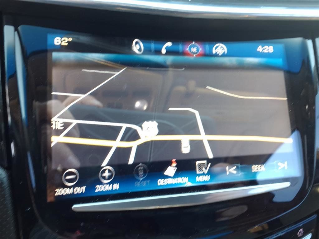 2013 Cadillac XTS 4dr Sedan Luxury AWD - 22941331 - 11