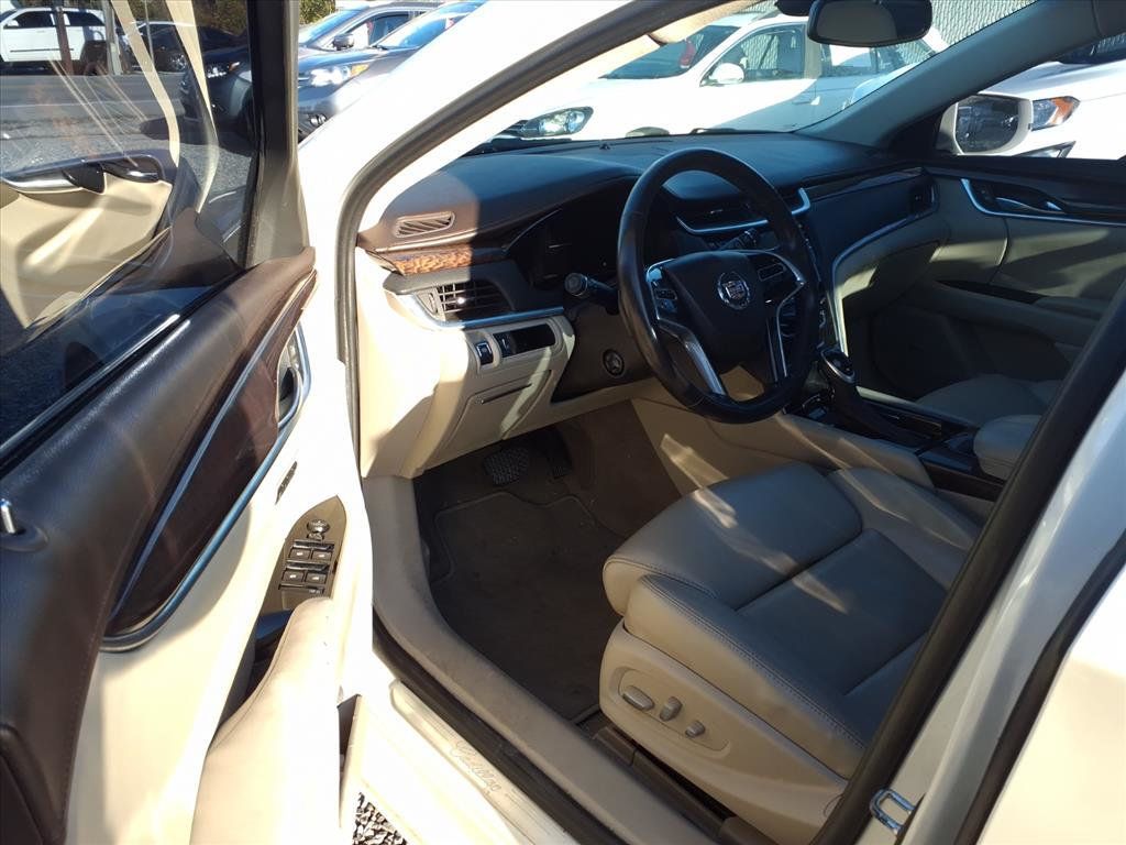 2013 Cadillac XTS 4dr Sedan Luxury AWD - 22941331 - 5