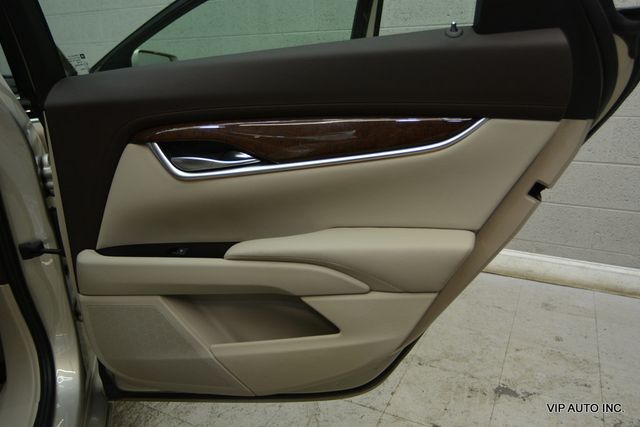 2013 Cadillac XTS 4dr Sedan Luxury AWD - 22977734 - 9