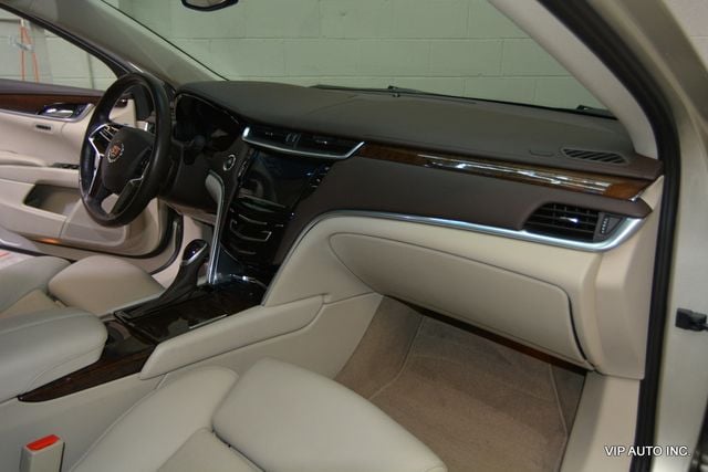 2013 Cadillac XTS 4dr Sedan Luxury AWD - 22977734 - 11