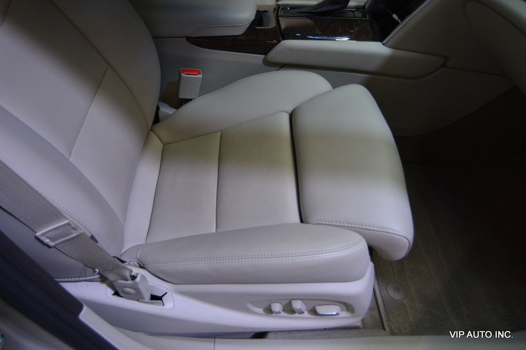 2013 Cadillac XTS 4dr Sedan Luxury AWD - 22977734 - 17