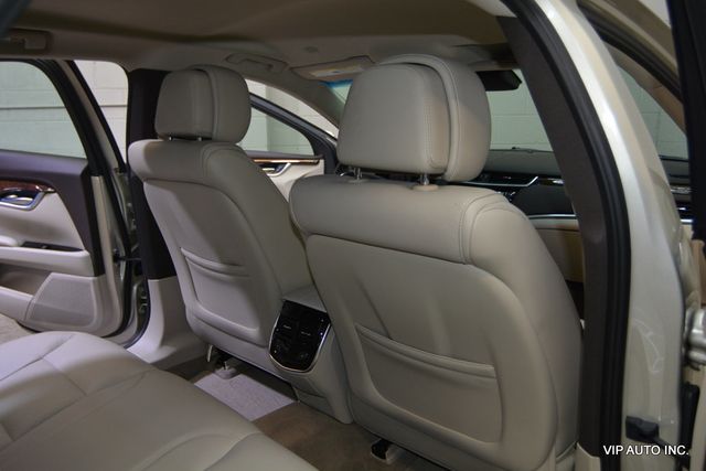 2013 Cadillac XTS 4dr Sedan Luxury AWD - 22977734 - 18