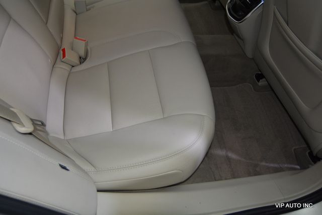 2013 Cadillac XTS 4dr Sedan Luxury AWD - 22977734 - 27