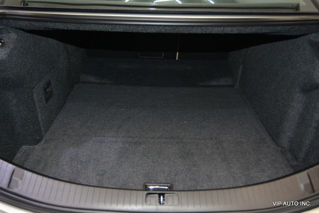 2013 Cadillac XTS 4dr Sedan Luxury AWD - 22977734 - 32