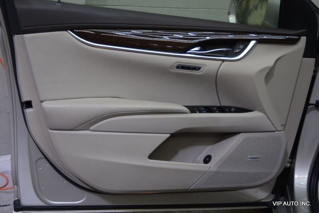 2013 Cadillac XTS 4dr Sedan Luxury AWD - 22977734 - 6