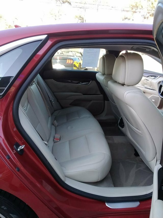 2013 Cadillac XTS 4dr Sedan Luxury FWD - 22968565 - 9