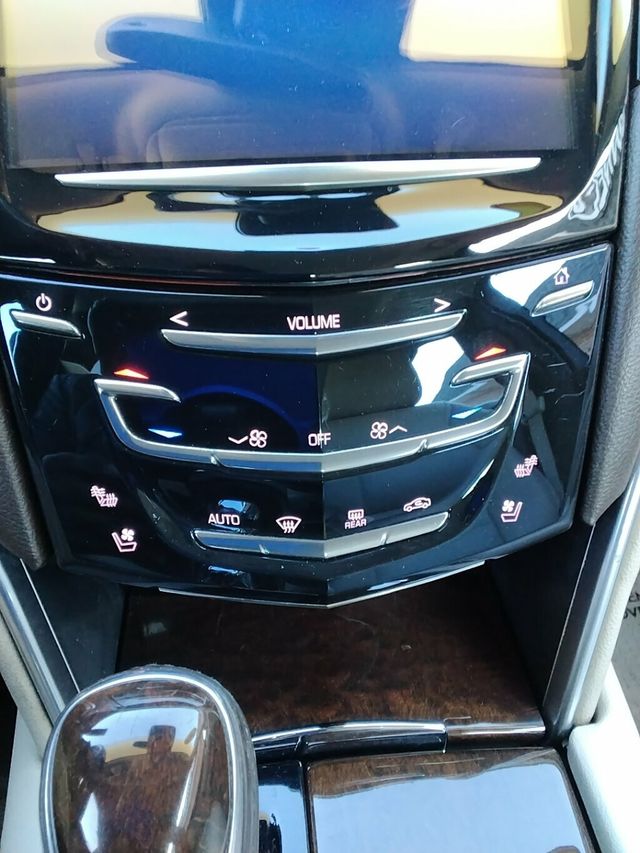 2013 Cadillac XTS 4dr Sedan Luxury FWD - 22968565 - 20