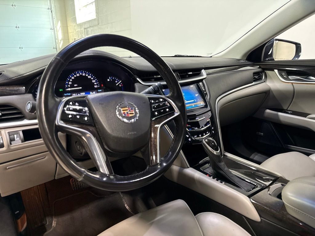 2013 Cadillac XTS 4dr Sedan Luxury FWD - 23075072 - 9