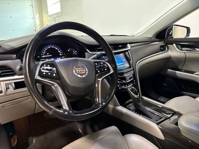 2013 Cadillac XTS 4dr Sedan Luxury FWD - 23075072 - 9